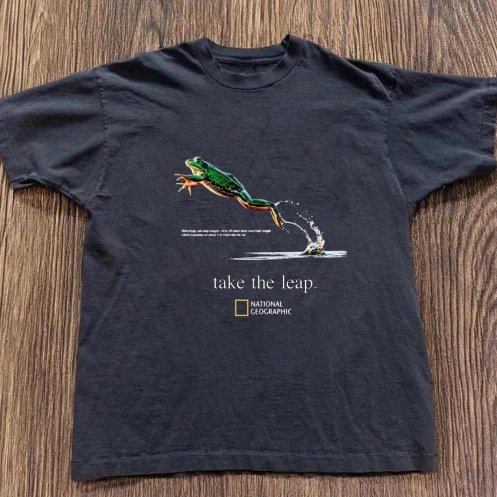 Gildan Men Black T-Shirt, National Geographic Take The Leap Black Graphic